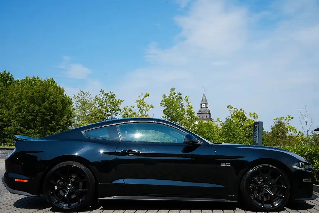 Ford Mustang 5.0 GT - Thumbnail 9