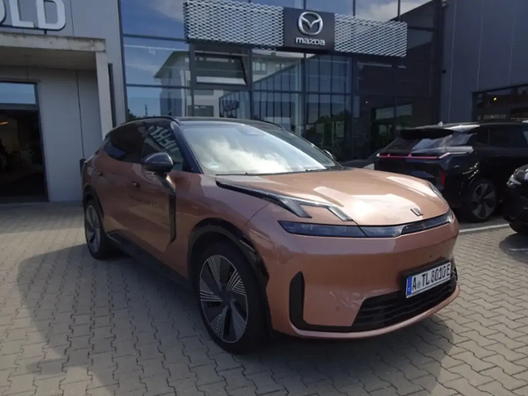 Lynk & Co 08 - foto 2