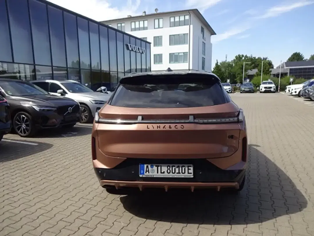 Lynk & Co 08 - Thumbnail 6