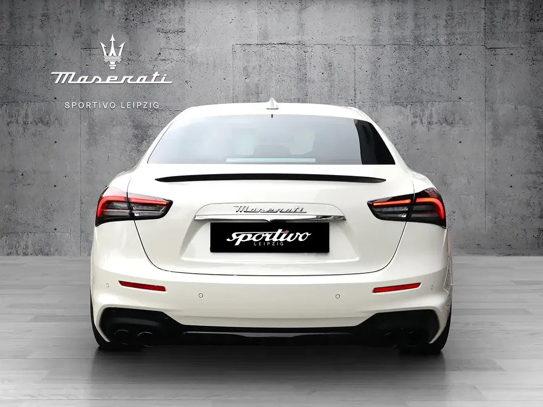 Maserati Ghibli Trofeo - Thumbnail 5