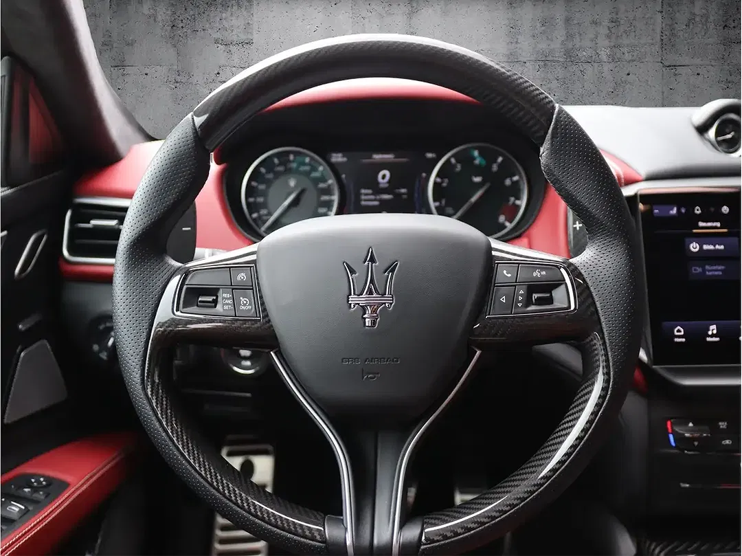 Maserati Ghibli Trofeo - Thumbnail 8