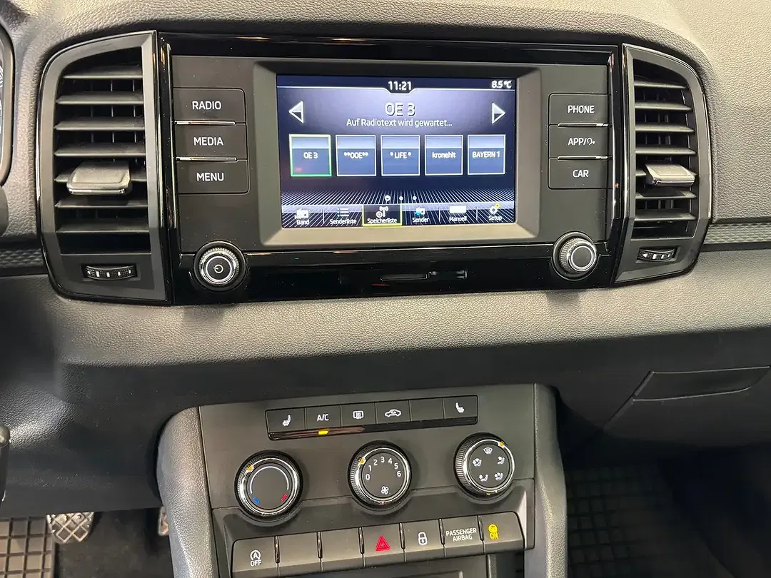 Skoda Karoq TSI - Thumbnail 8