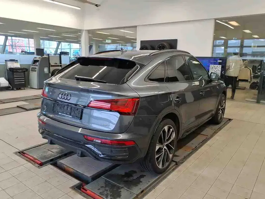 Audi Q5 40 TDI Sportback S line - Thumbnail 3