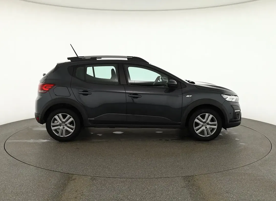 Dacia Sandero TCe Stepway - Thumbnail 6