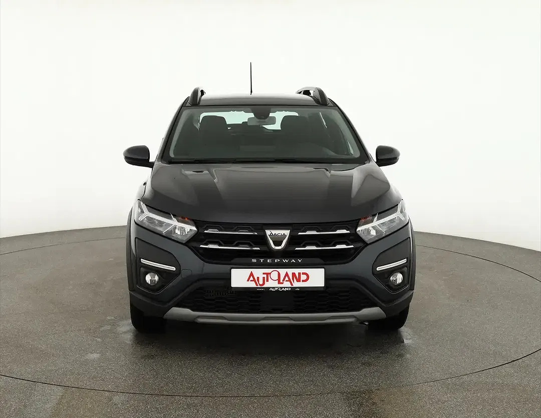 Dacia Sandero TCe Stepway - Thumbnail 8