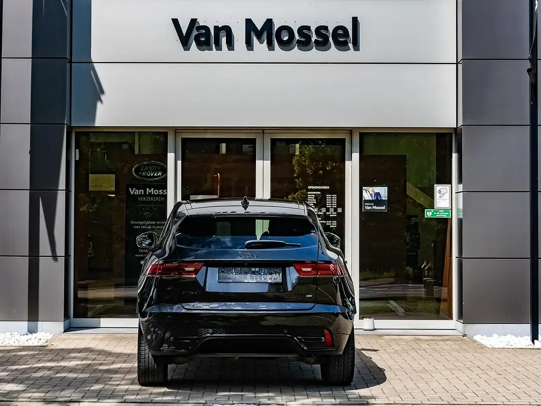 Jaguar E-Pace P300e R-Dynamic HSE - Thumbnail 5