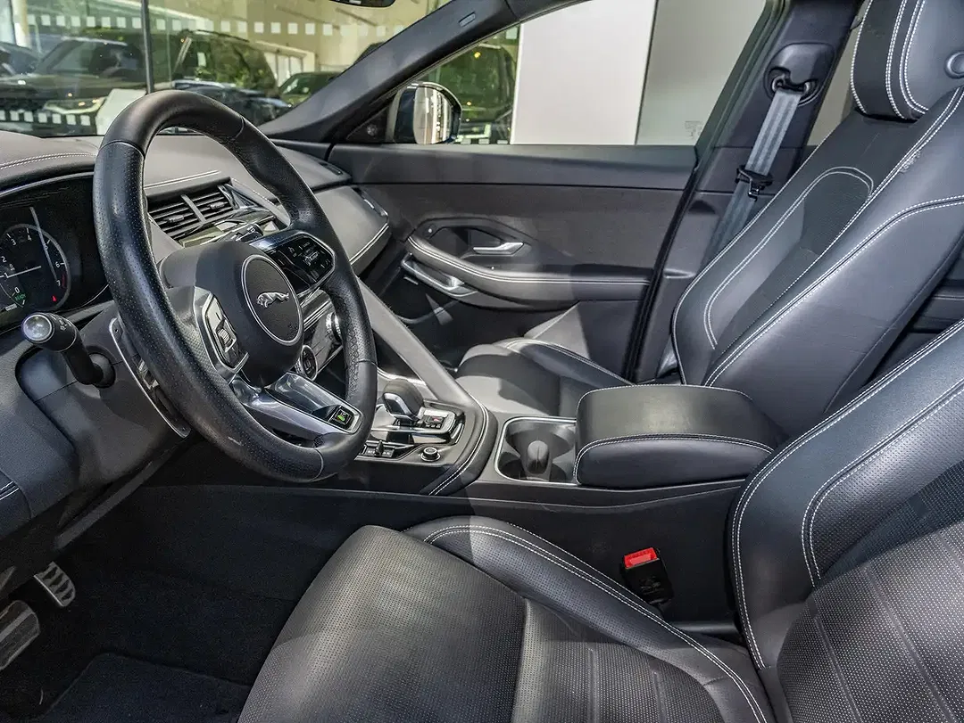 Jaguar E-Pace P300e R-Dynamic HSE - Thumbnail 8
