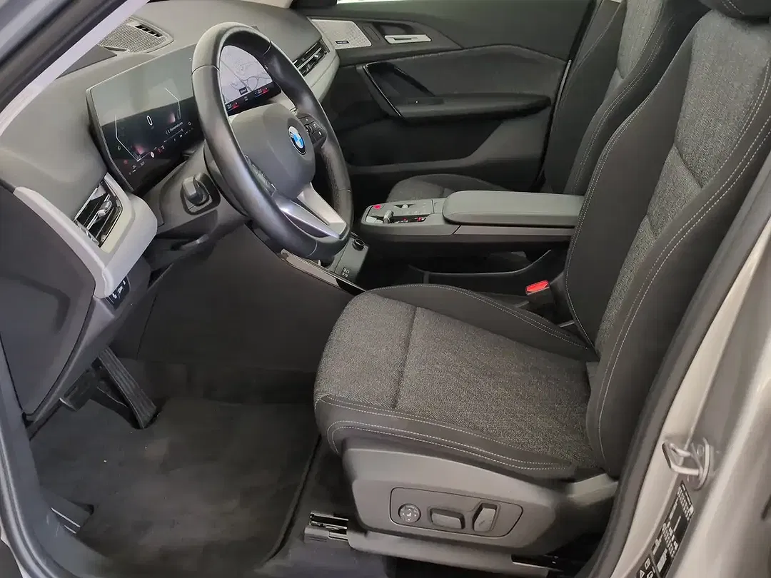 BMW X1 xDrive - Thumbnail 2