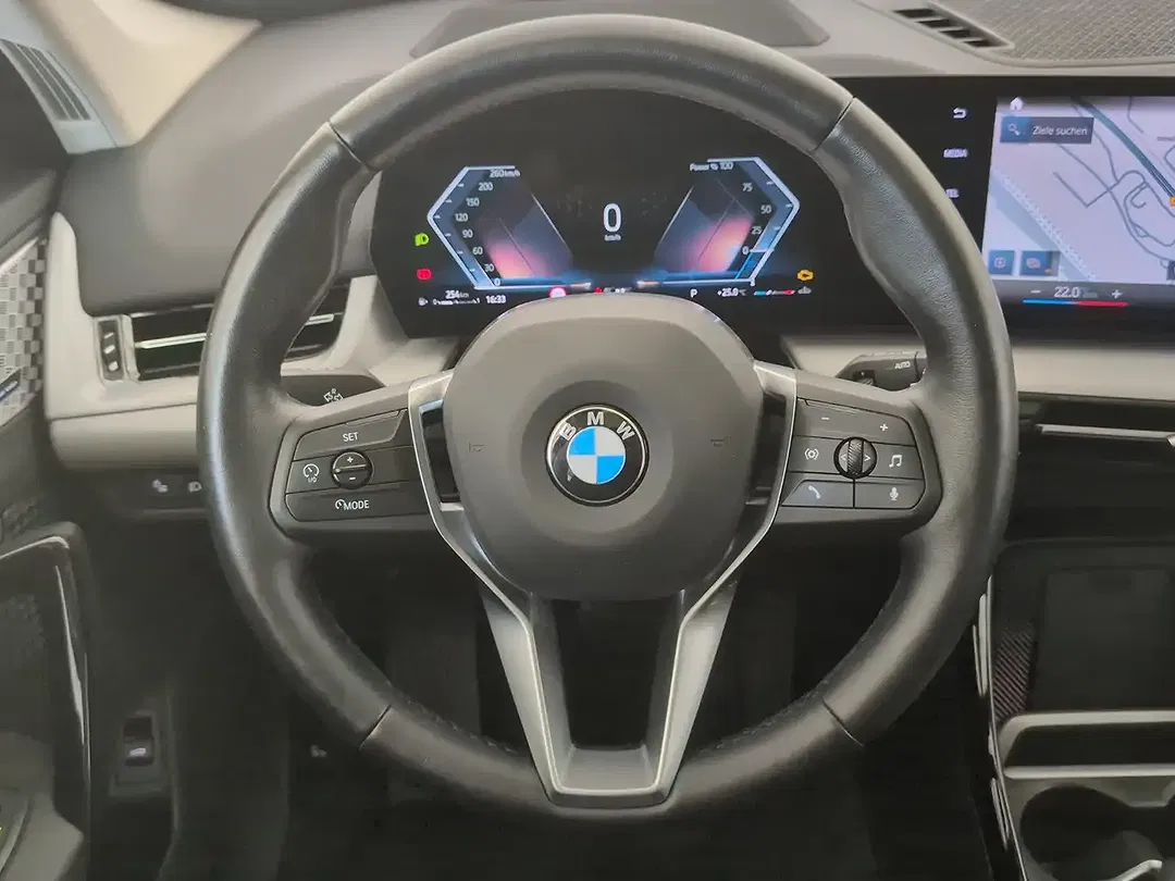 BMW X1 xDrive - Thumbnail 4