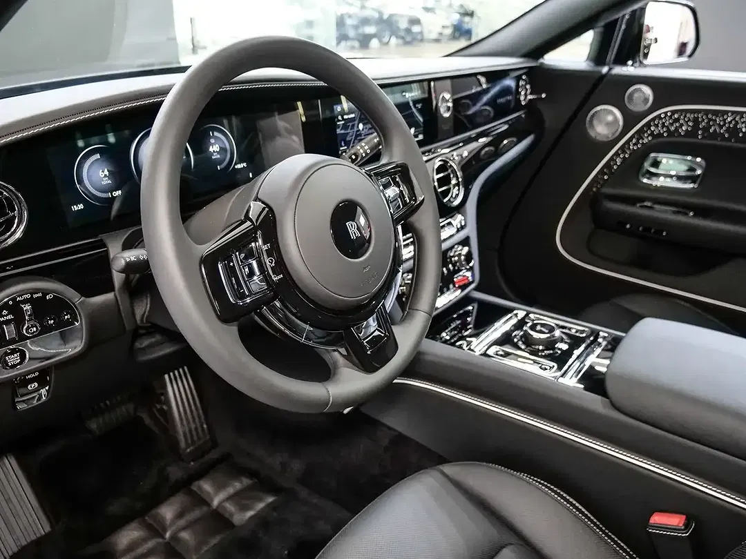 Rolls-Royce Spectre - Thumbnail 12