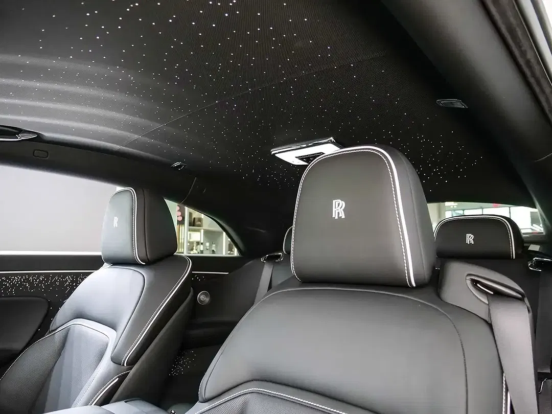 Rolls-Royce Spectre - Thumbnail 13
