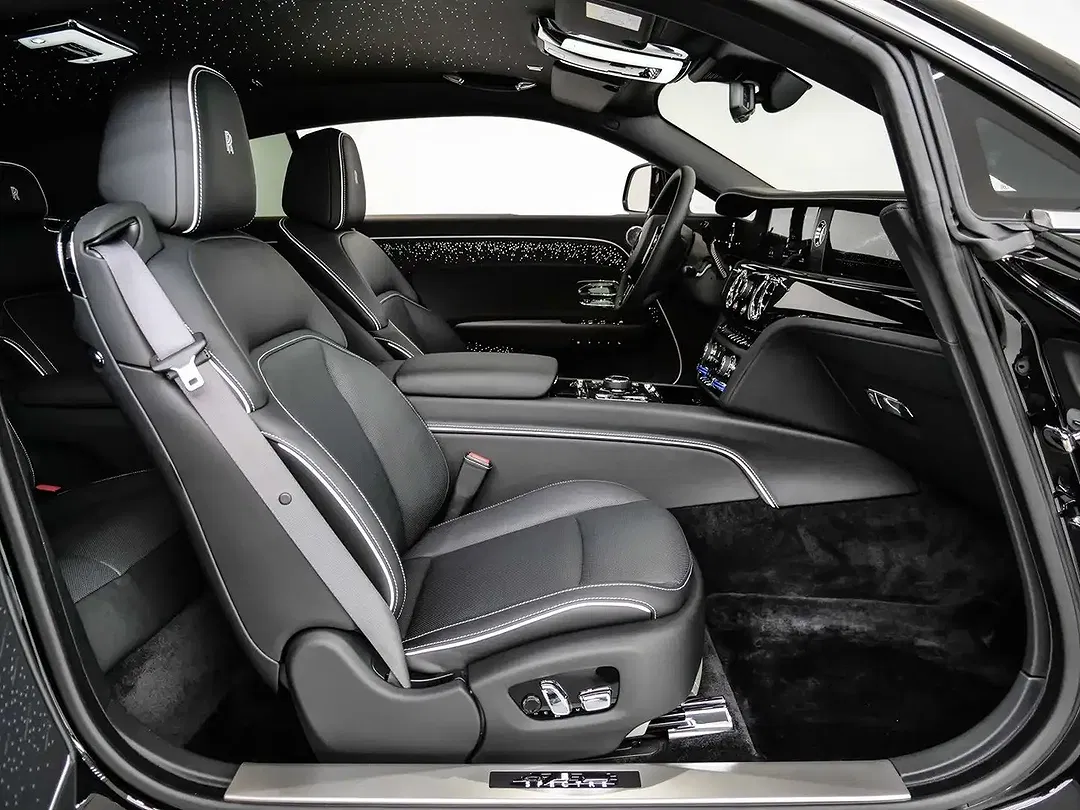 Rolls-Royce Spectre - Thumbnail 15