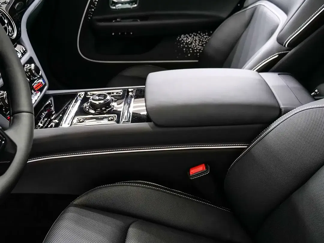Rolls-Royce Spectre - Thumbnail 28