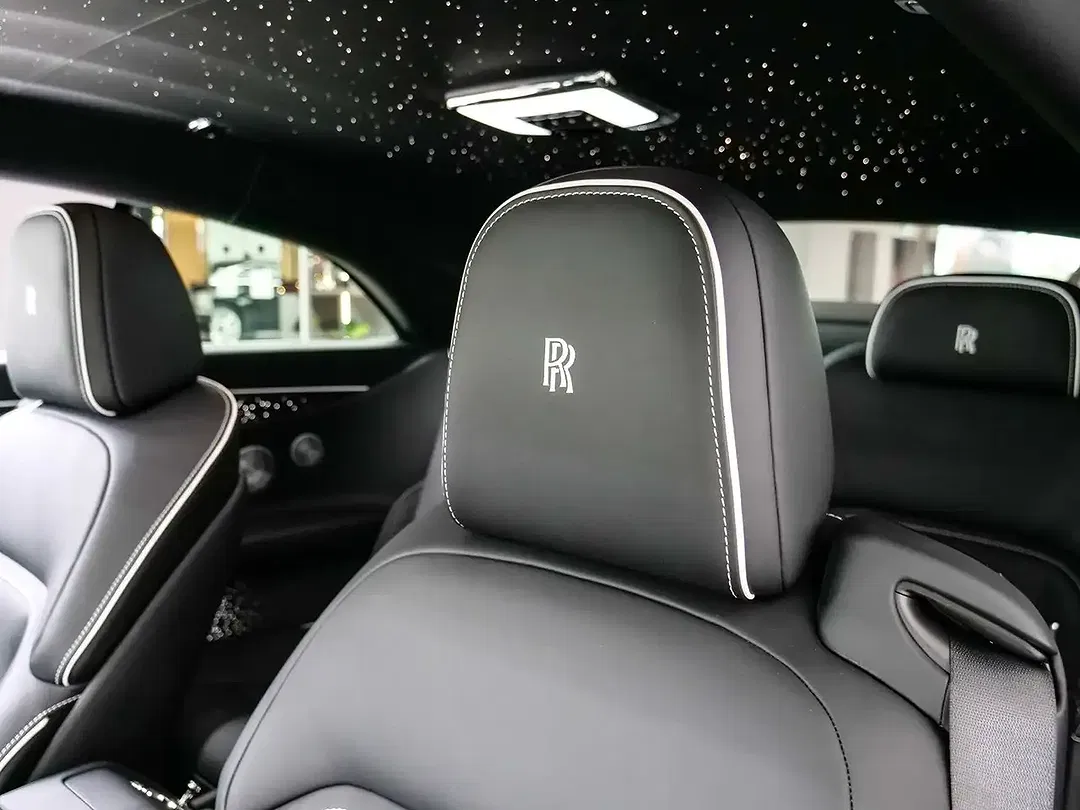 Rolls-Royce Spectre - Thumbnail 29