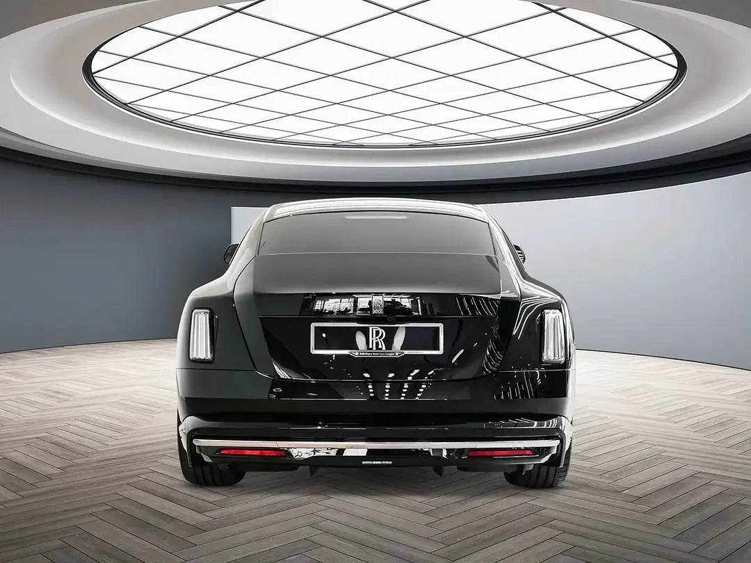 Rolls-Royce Spectre - Thumbnail 3