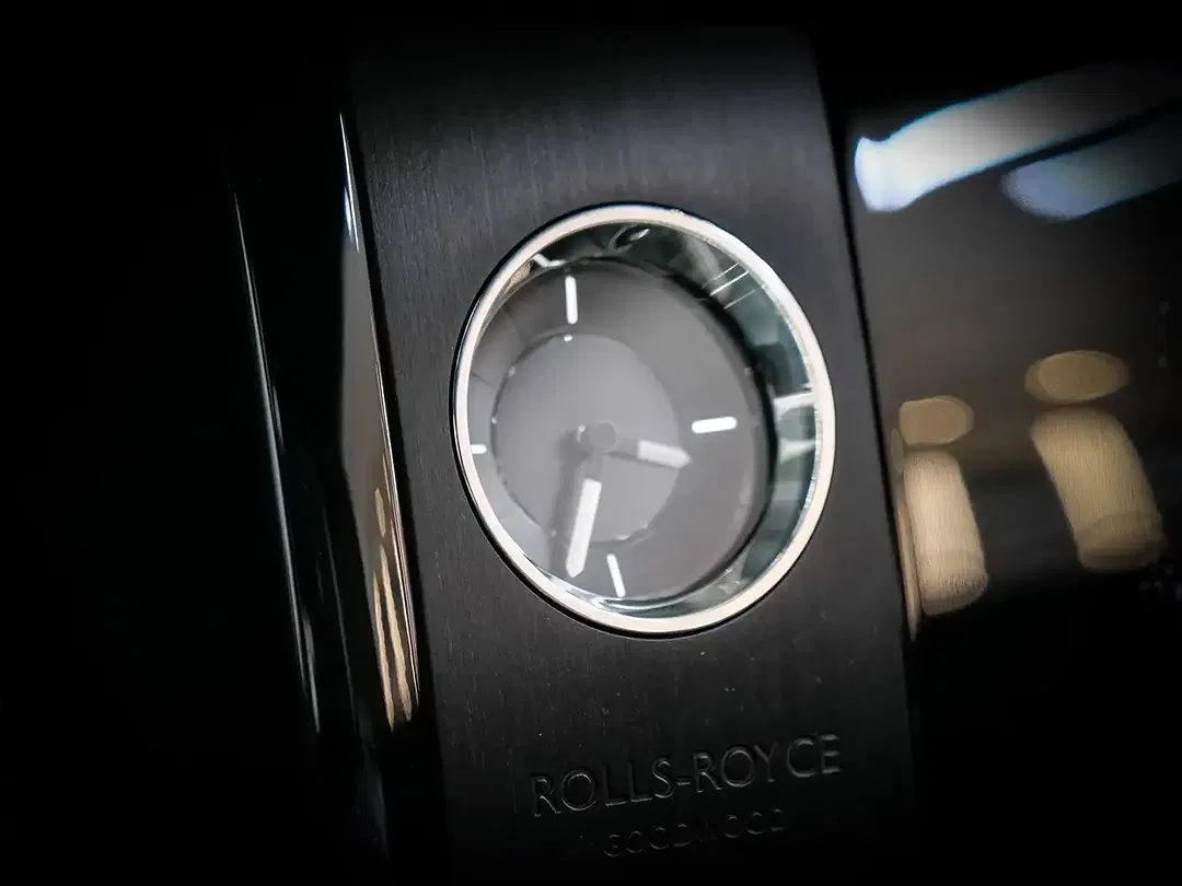 Rolls-Royce Spectre - Thumbnail 31