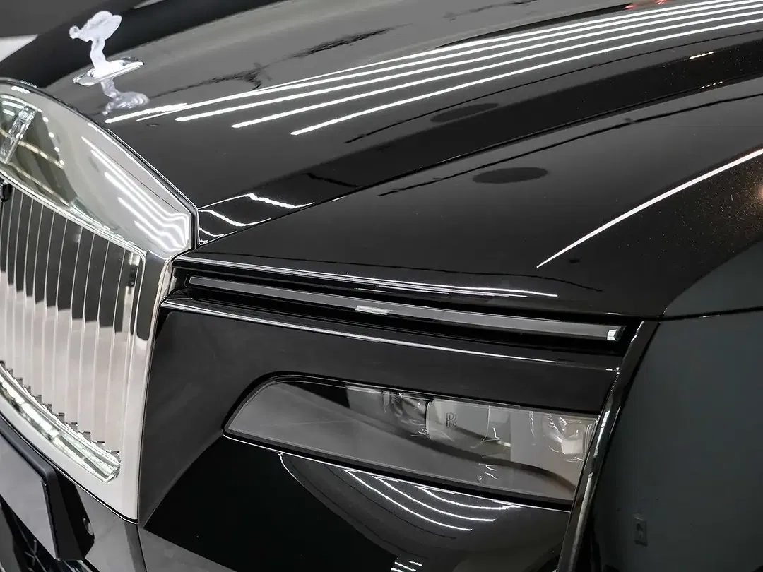 Rolls-Royce Spectre - foto 32