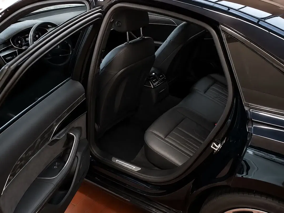 Audi A8 55 TFSI quattro S line - Thumbnail 6