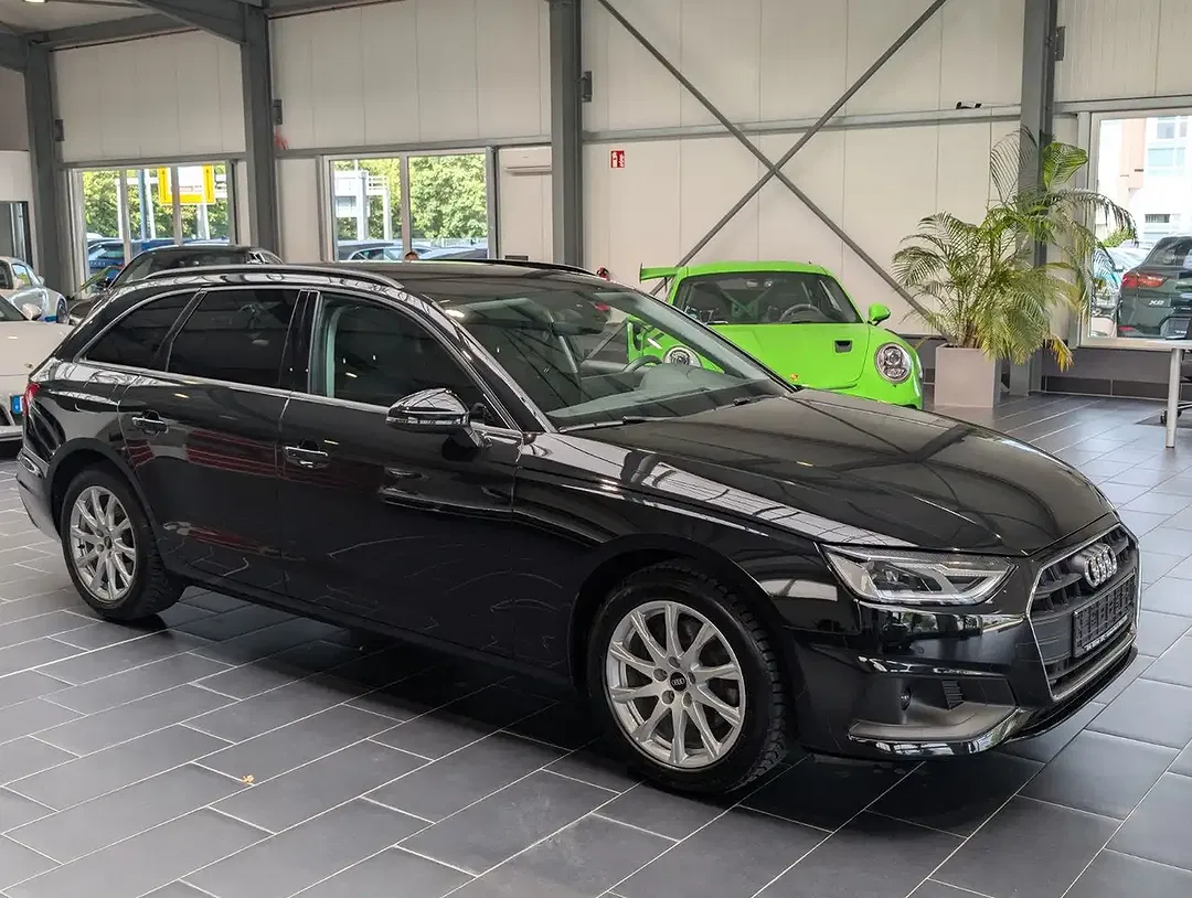 Audi A4 35 TFSI S tronic Avant - Thumbnail 5