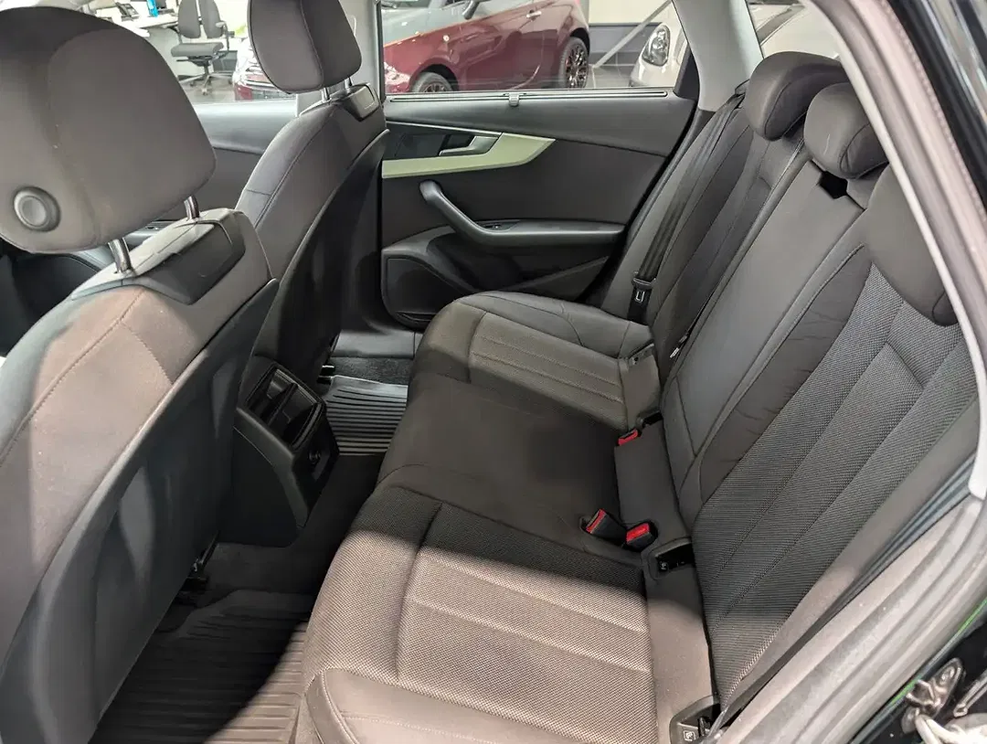 Audi A4 35 TFSI S tronic Avant - Thumbnail 9
