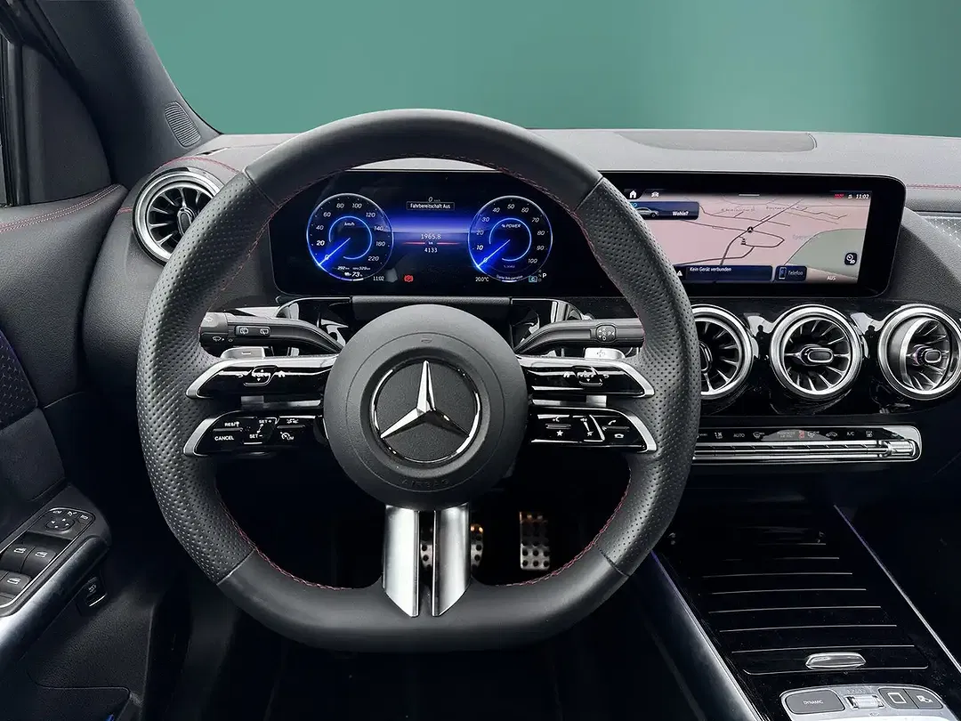 Mercedes-Benz EQA 300 4MATIC AMG - Thumbnail 10