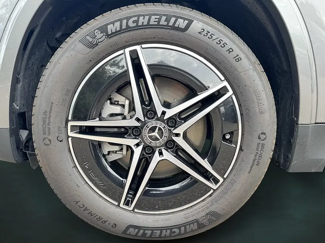Mercedes-Benz EQA 300 4MATIC AMG - foto 15