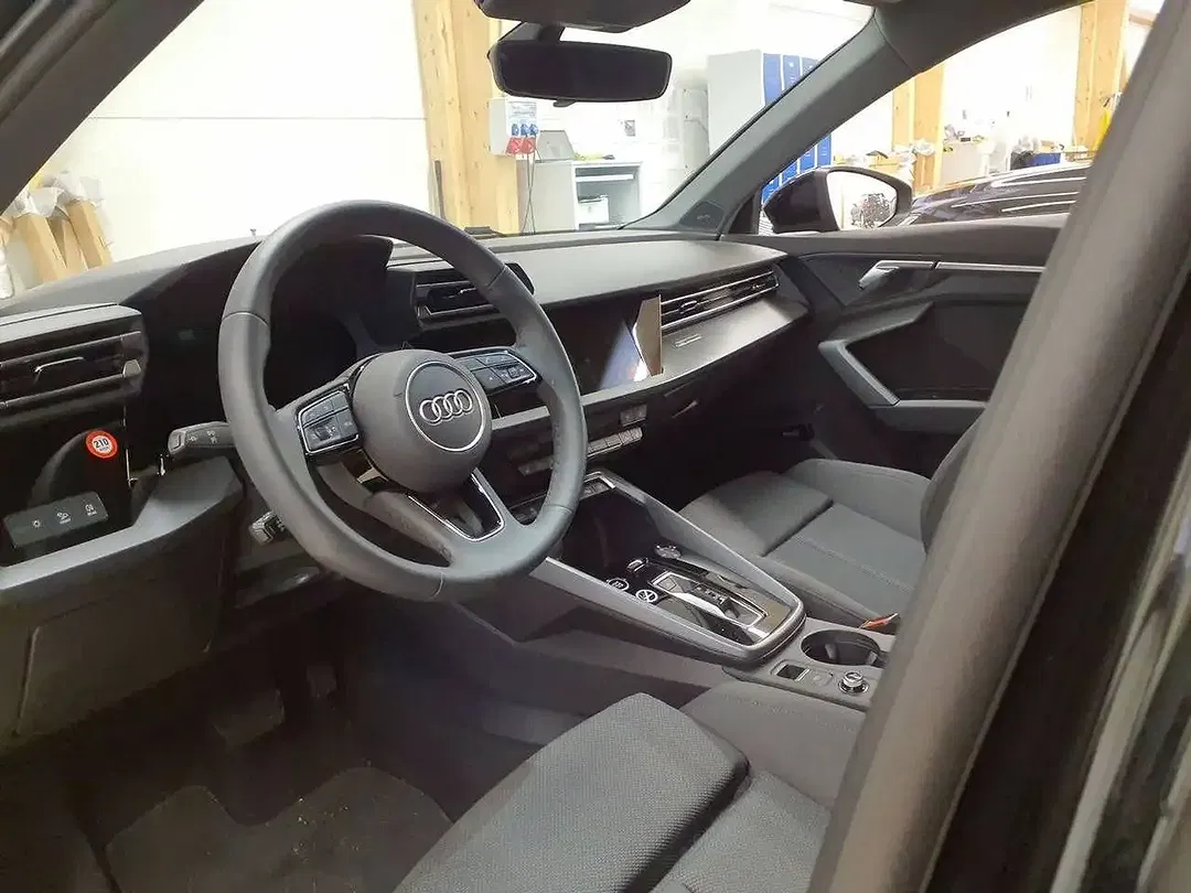 Audi A3 TFSI Sportback S line - Thumbnail 3