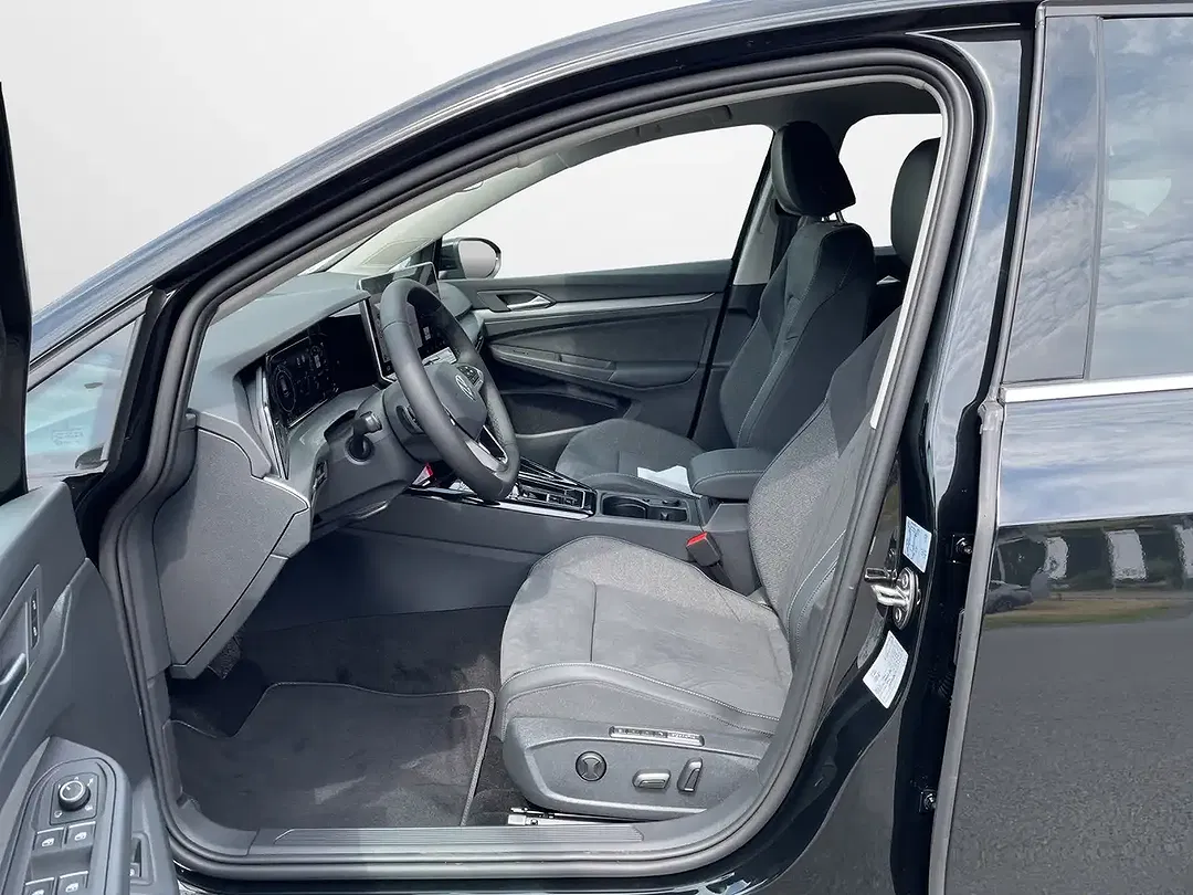 Volkswagen Golf 1.5 eHybrid DSG Style - Thumbnail 6