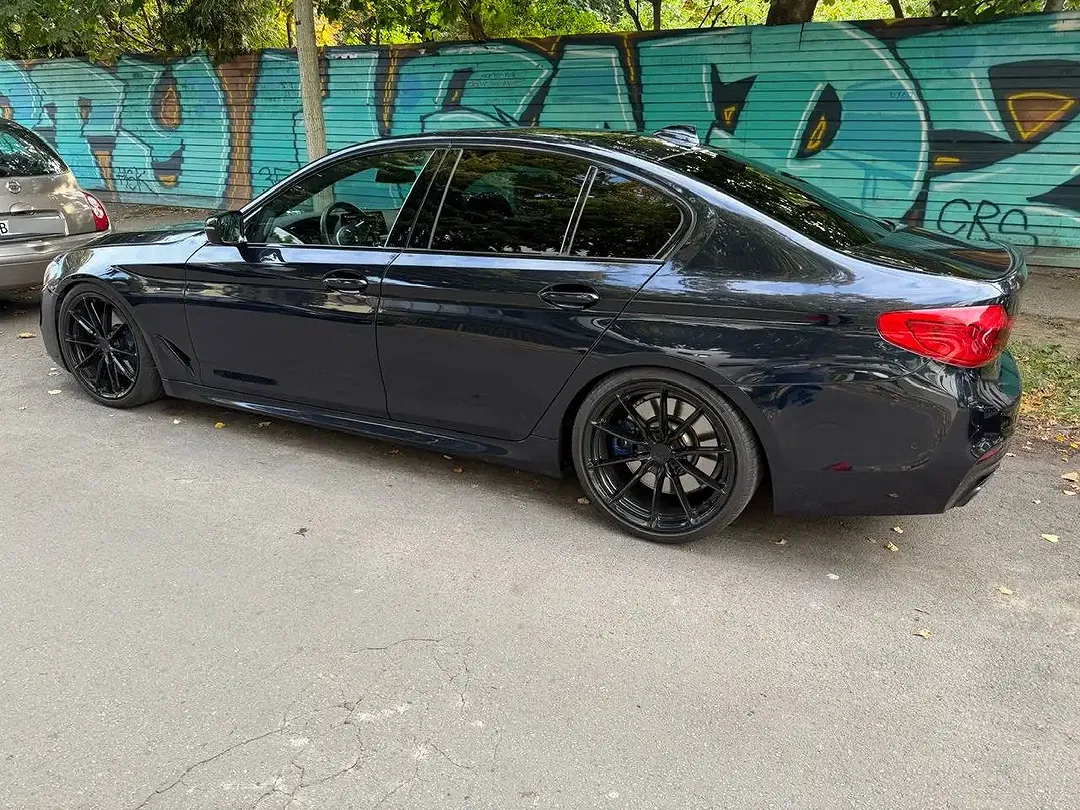 BMW M550 xDrive - Thumbnail 10