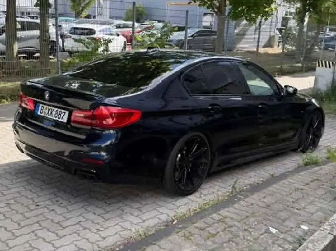 BMW M550 xDrive - foto 12