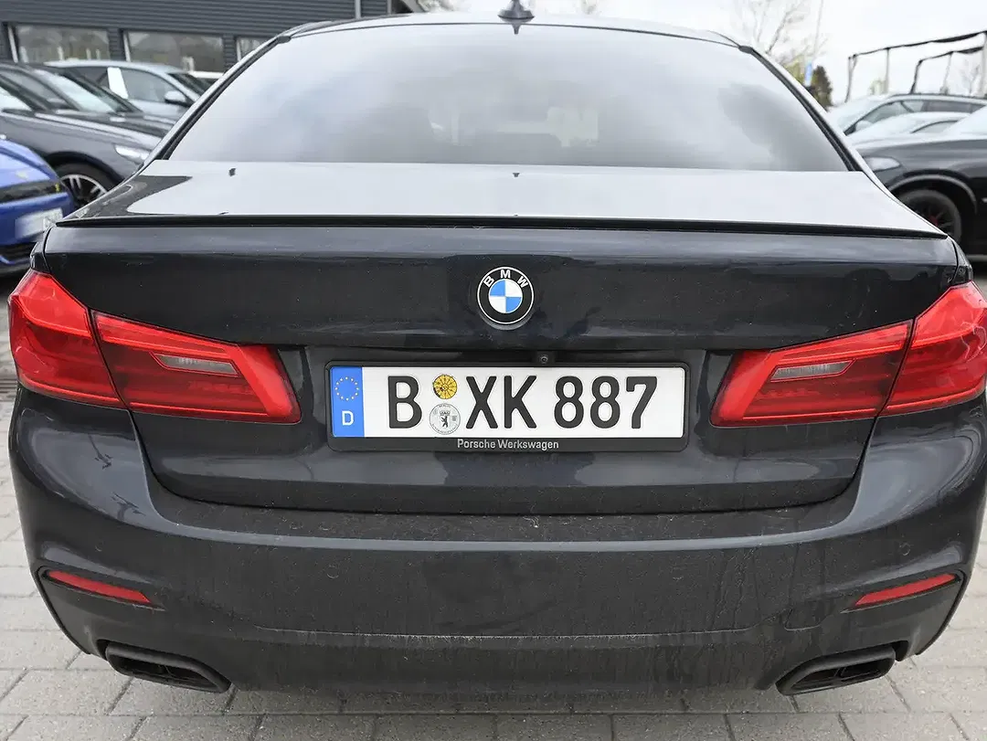 BMW M550 xDrive - Thumbnail 6