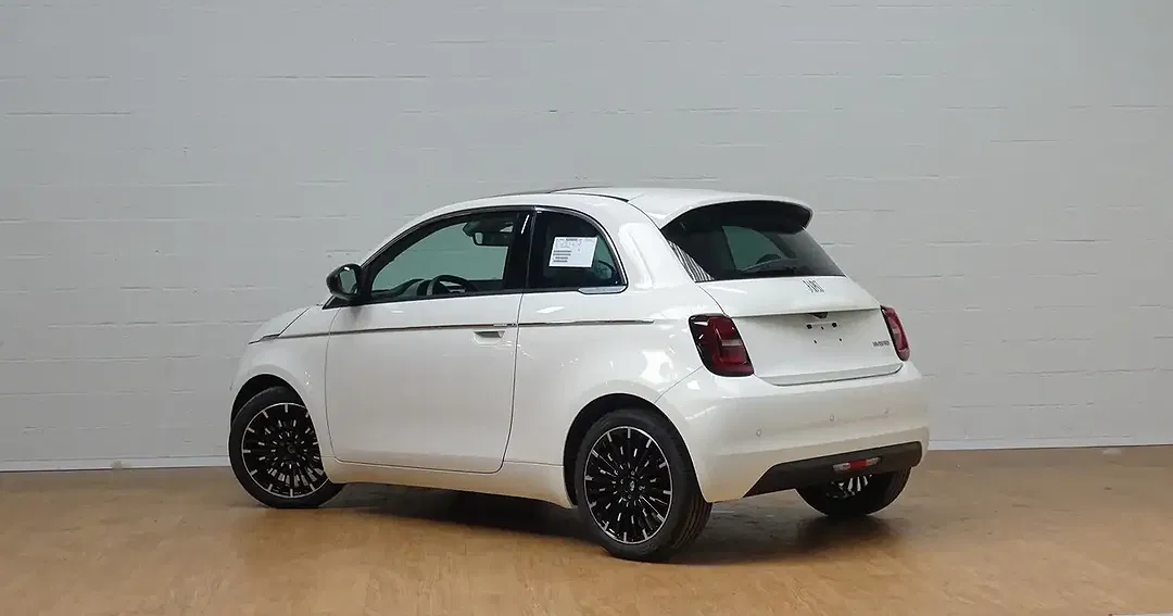 Fiat 500 1.0 Hybrid La Prima - Thumbnail 4