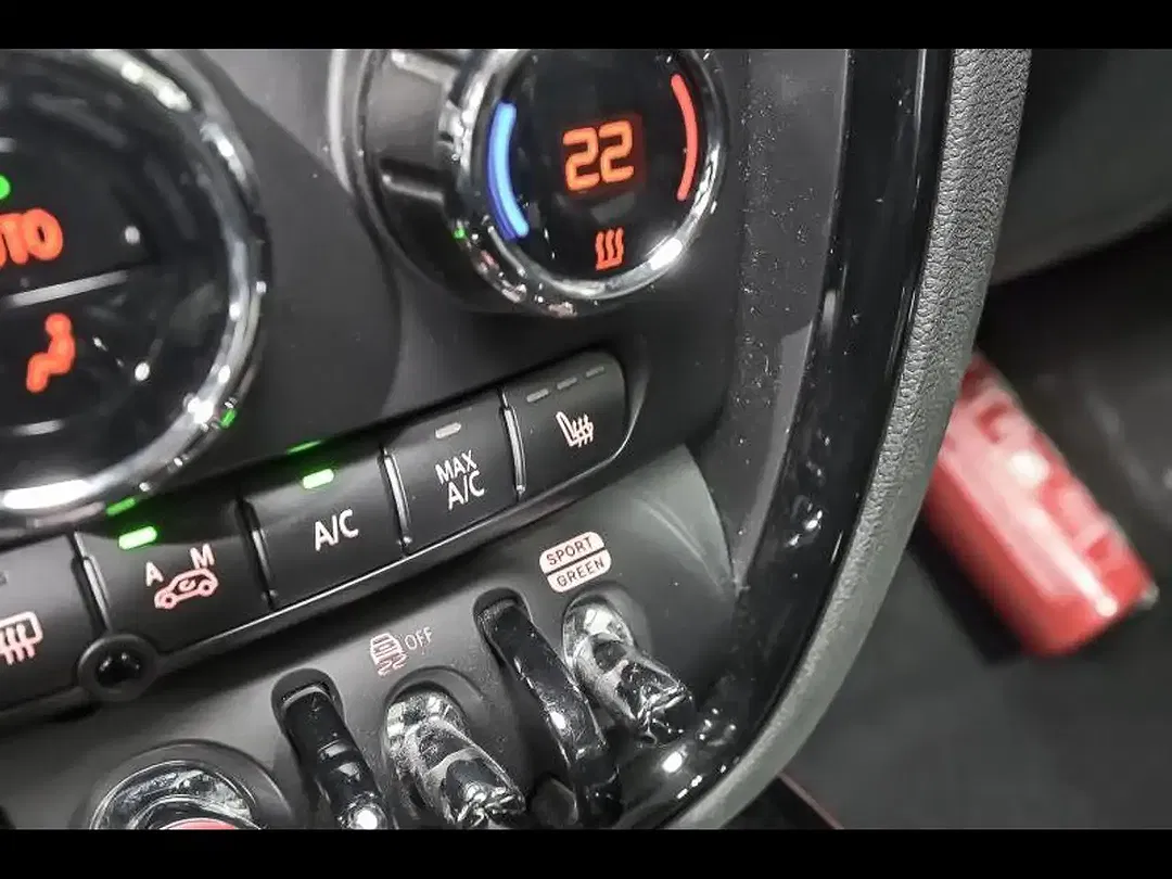 MINI Cooper Clubman - Thumbnail 13