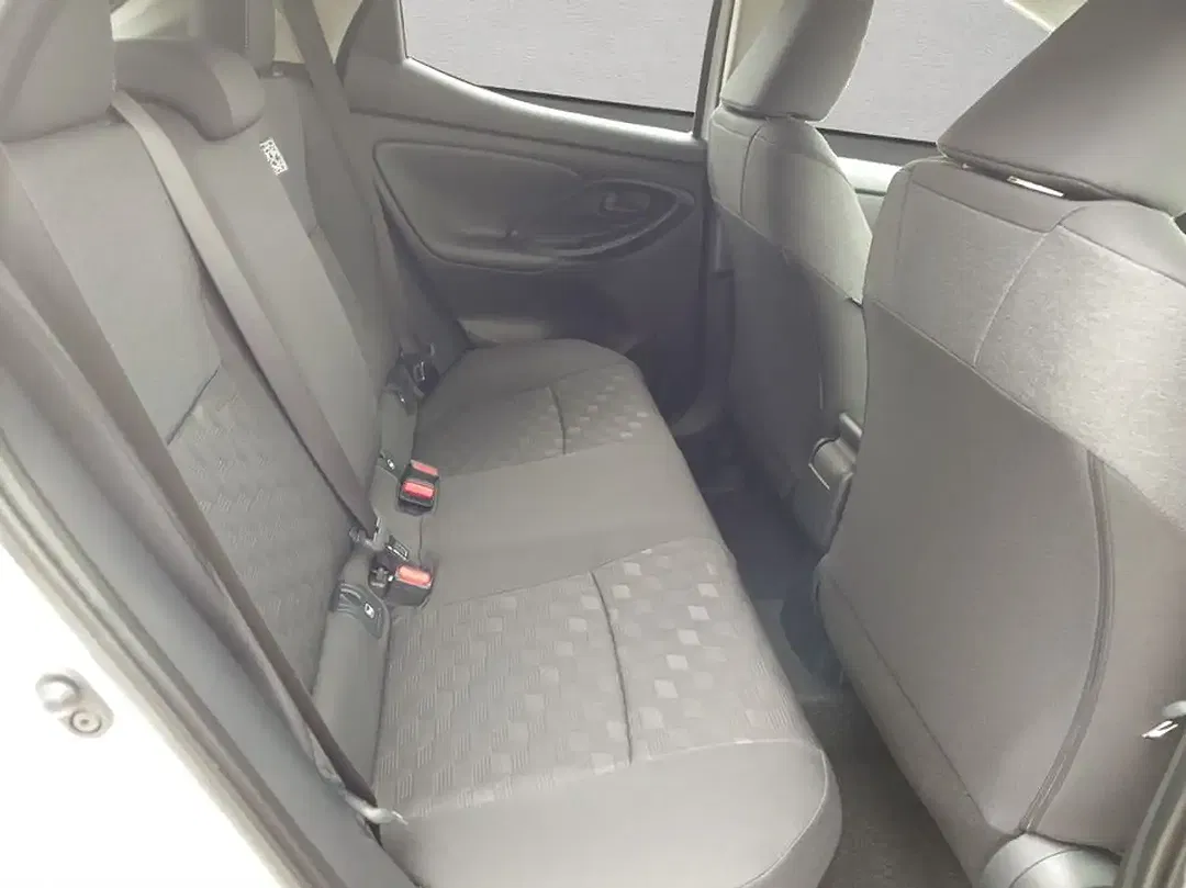 Toyota Yaris 1.5 VVT-i Hybrid Teamplayer - foto 15
