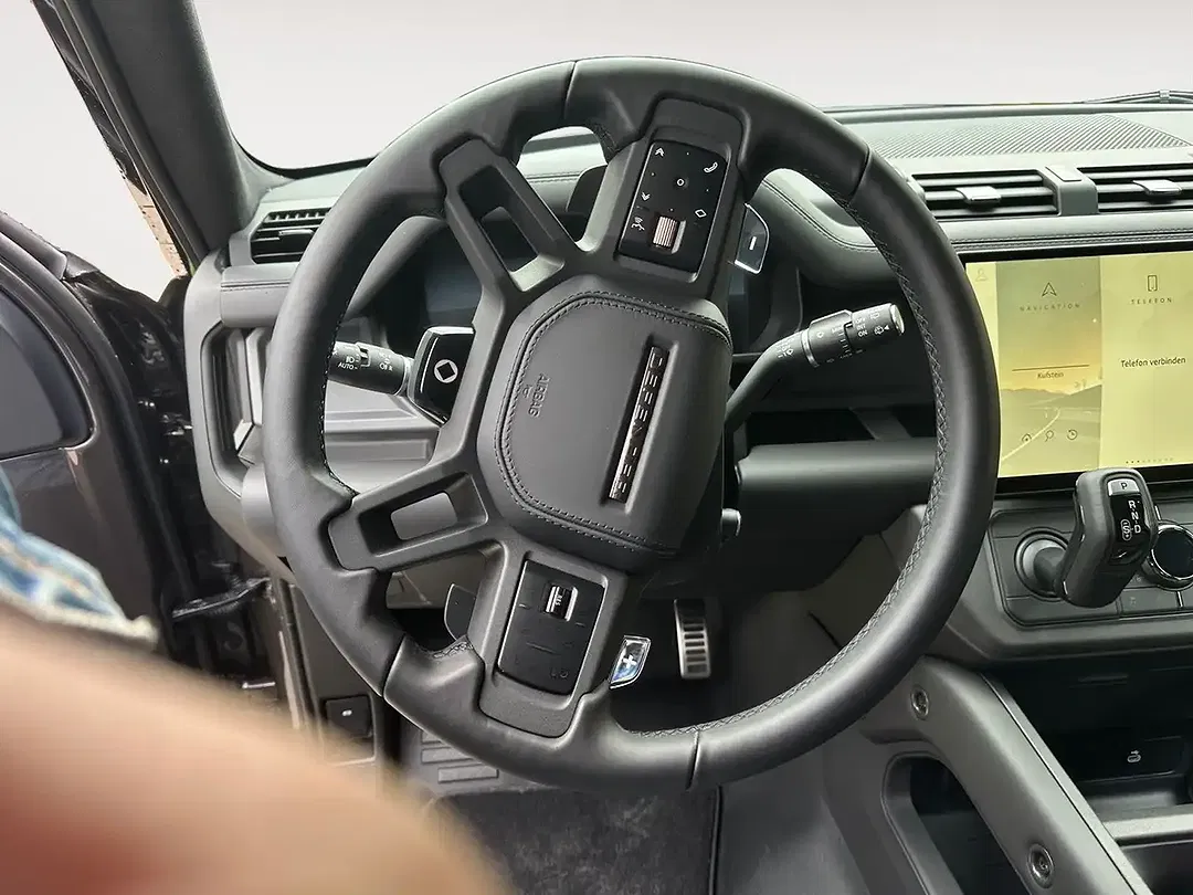 Land Rover Defender P635 4.4 OCTA - Thumbnail 13