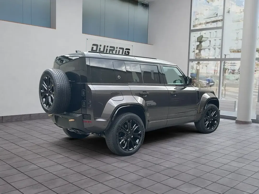 Land Rover Defender P635 4.4 OCTA - Thumbnail 7