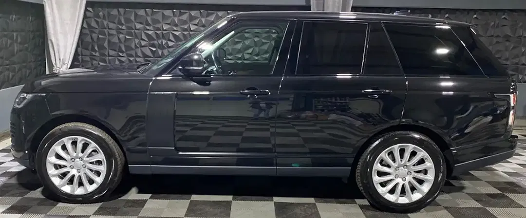 Land Rover Range Rover Hybrid Vogue - Thumbnail 9