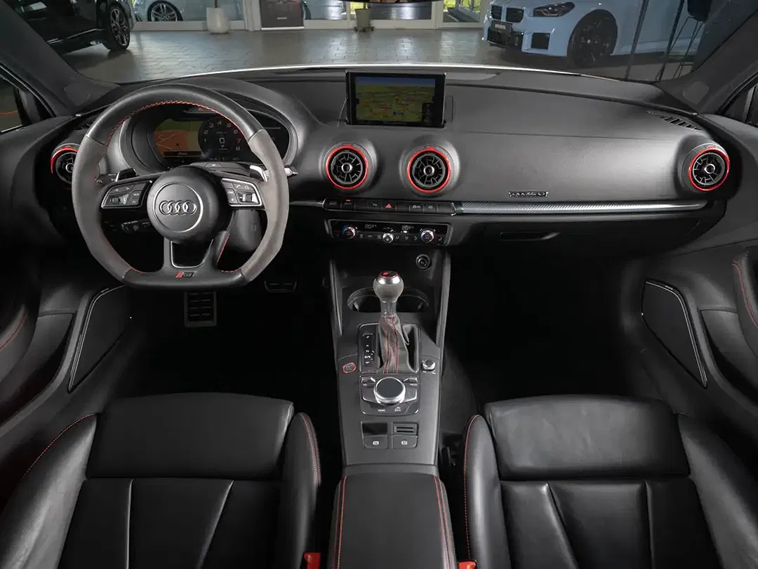 Audi RS3 2.5 TFSI quattro - Thumbnail 13