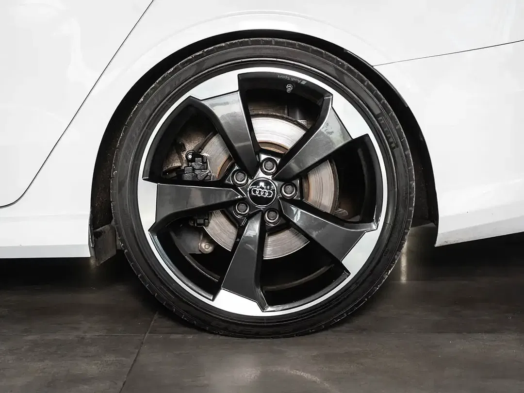 Audi RS3 2.5 TFSI quattro - Thumbnail 6