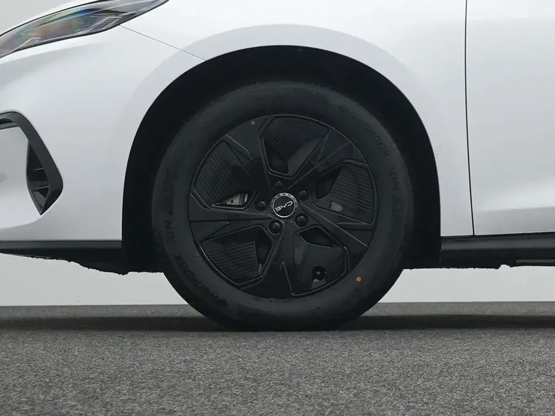 BYD Seal 6 DM-i Touring Boost - Thumbnail 8