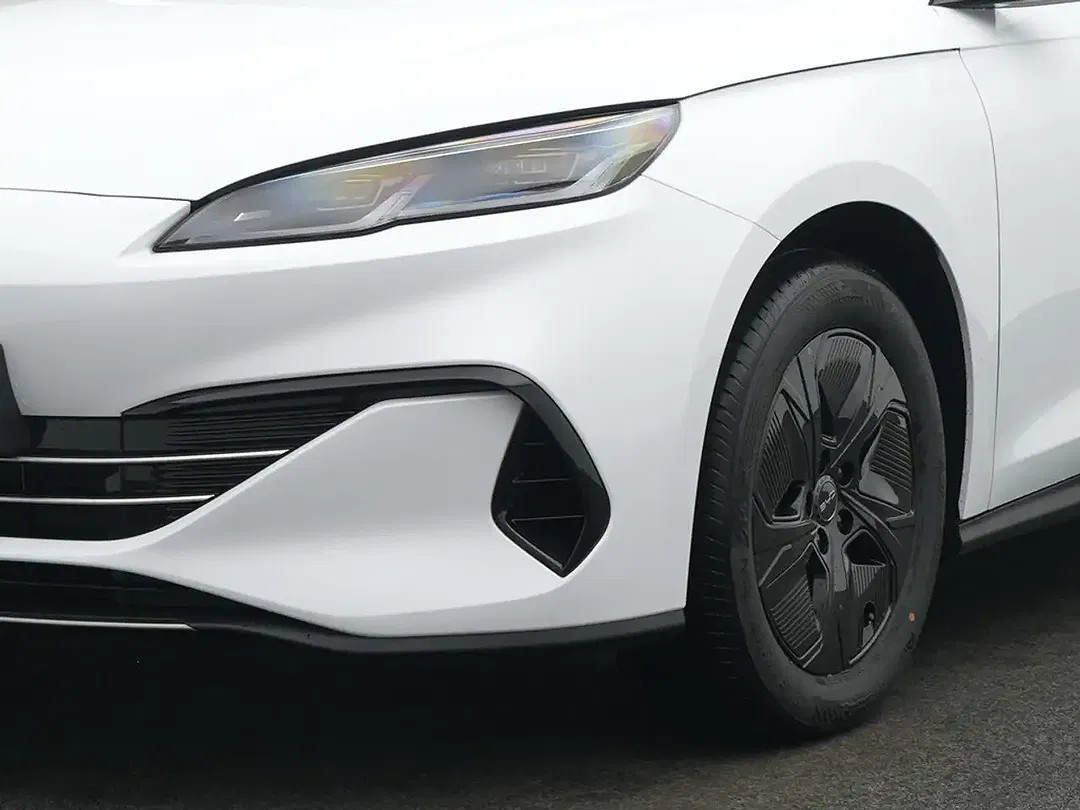 BYD Seal 6 DM-i Touring Boost - Thumbnail 9