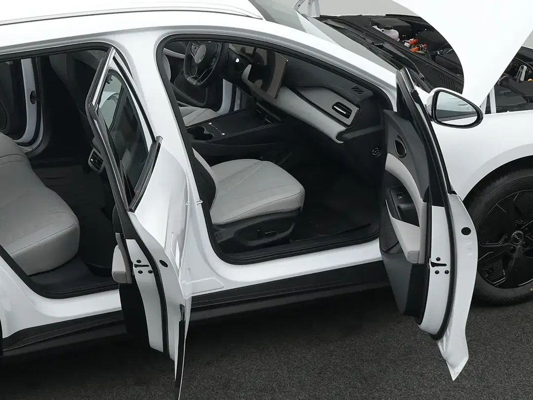 BYD Seal 6 DM-i Touring Boost - Thumbnail 11