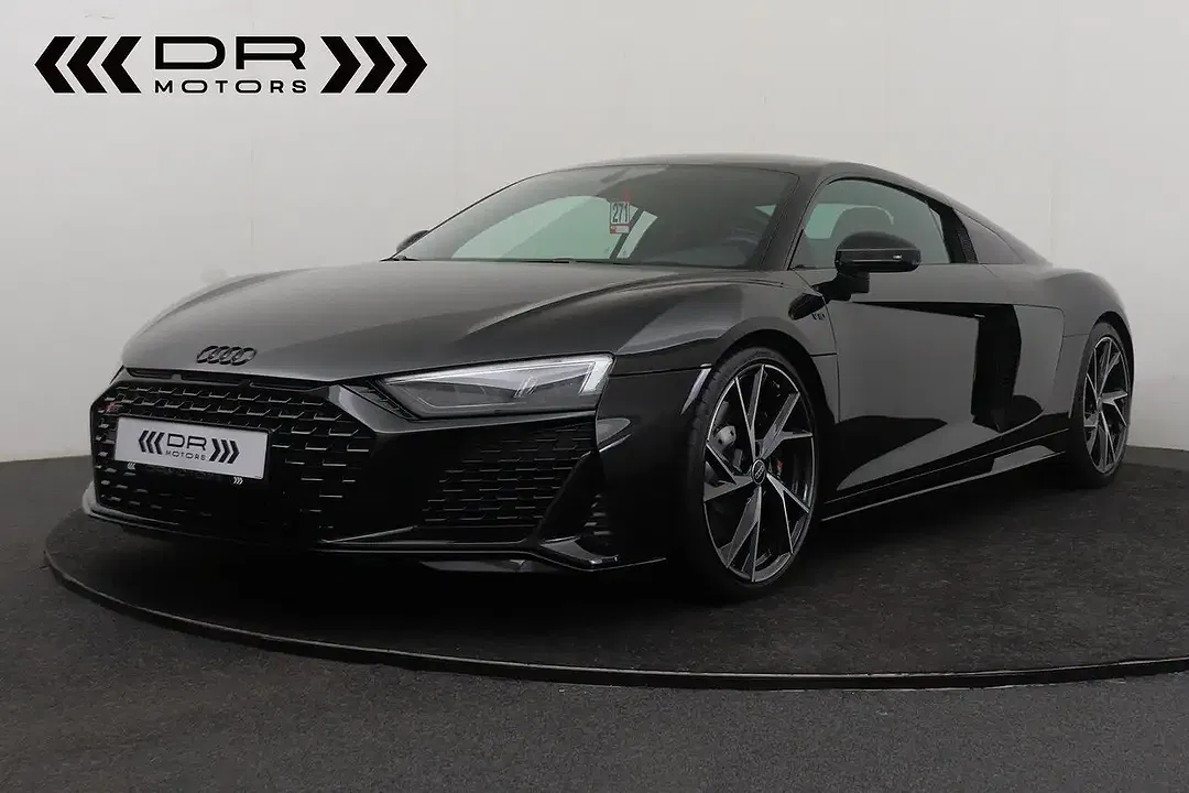 Audi R8 V10 - foto 1