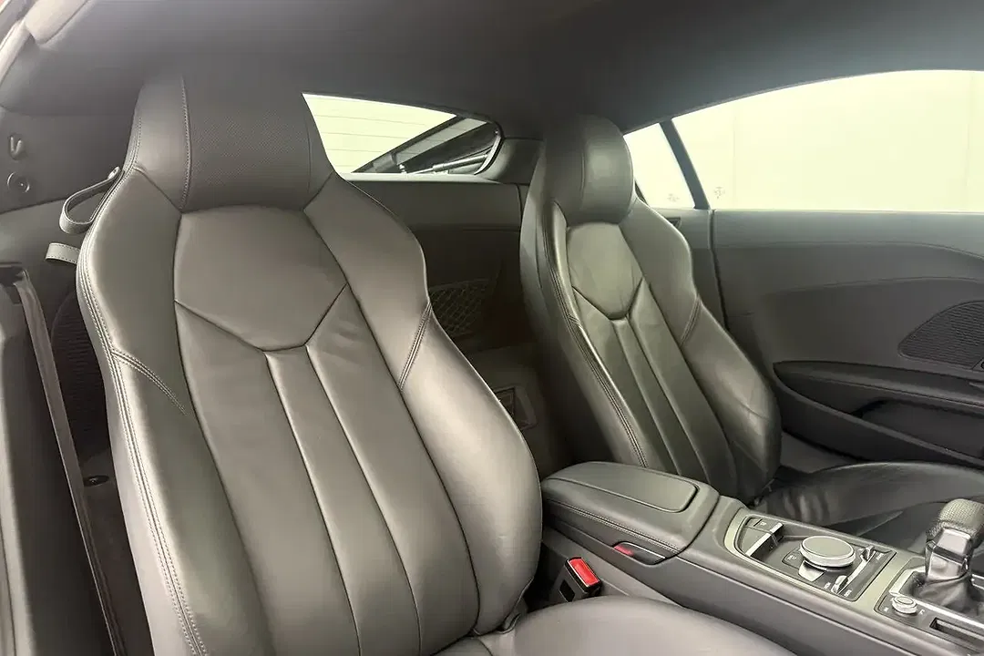 Audi R8 V10 - Thumbnail 15