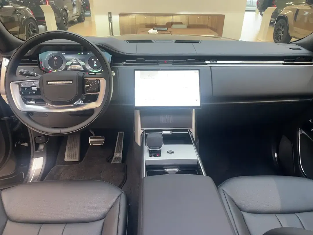 Land Rover Range Rover LWB Autobiography - Thumbnail 10