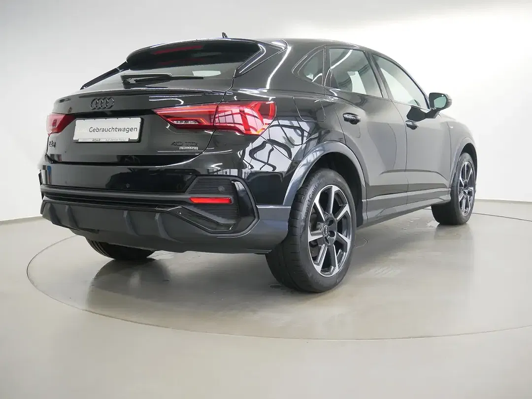 Audi Q3 40 TDI quattro Matrix LED Sportback S line - Thumbnail 5