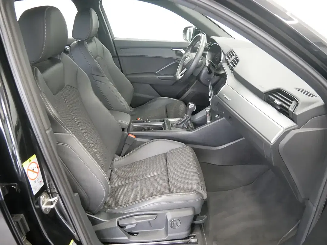 Audi Q3 40 TDI quattro Matrix LED Sportback S line - Thumbnail 8