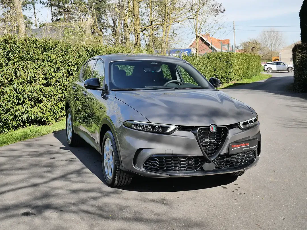 Alfa Romeo Tonale PHEV Q4 Sprint - Thumbnail 3
