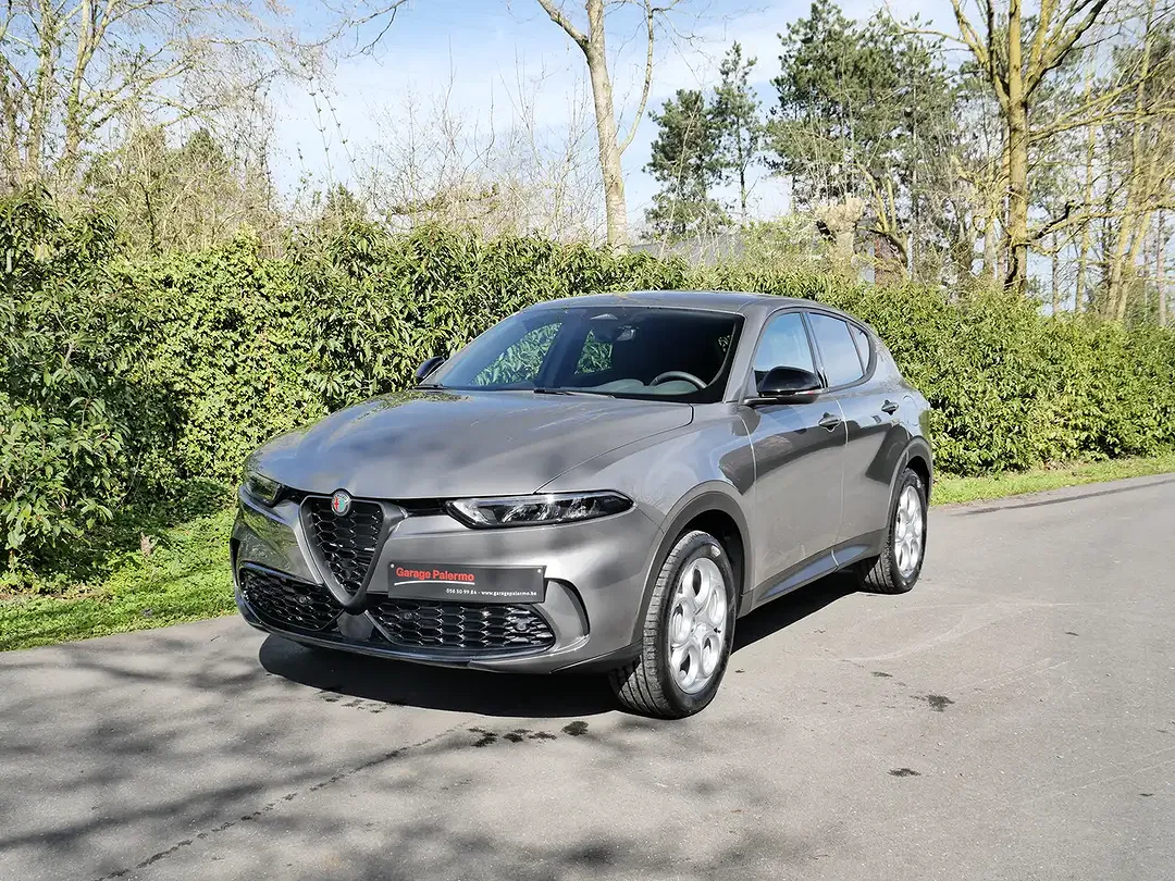 Alfa Romeo Tonale PHEV Q4 Sprint - Thumbnail 4