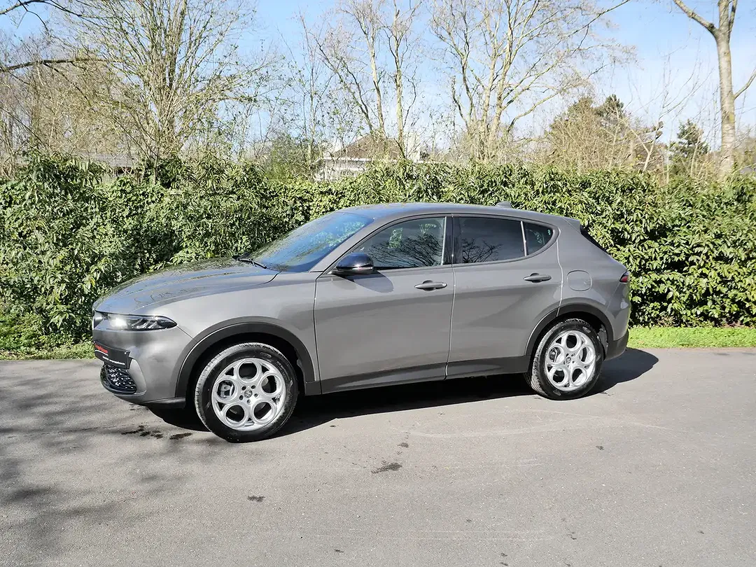 Alfa Romeo Tonale PHEV Q4 Sprint - Thumbnail 7